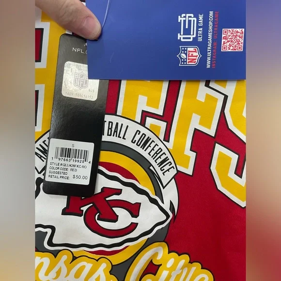 NFL Kansas City Chiefs Red Long Sleeve Top NWT SIZE SM - Picture 3 of 4